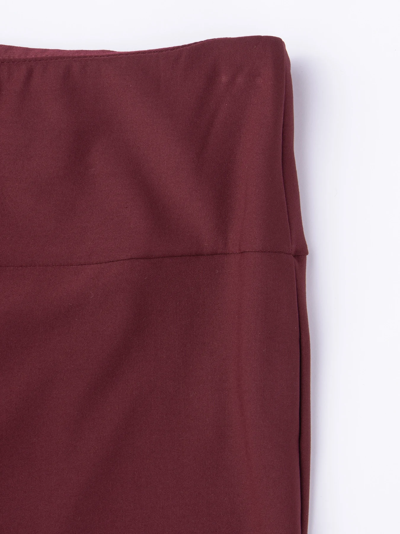 Elegante burgunderrote High-Waist-Schlaghose - Dehnbare Hose mit Nahtdetails und schmaler Passform, für Büroarbeit, tägliche Streetwear und Freizeitoutfits. – Detail 9