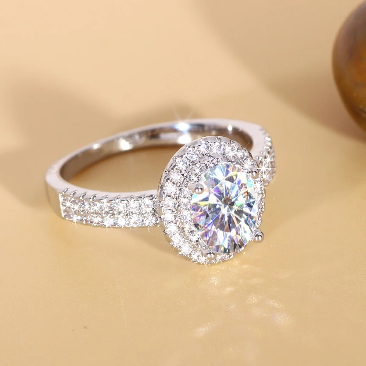 1 Pc Gorgeous Shiny Oval Synthetic Zirconia Ring Bridal Wedding Engagement Commitment Ring Women's Party High Jewelry Gift Everyday Decoration Valentine's Day Gift