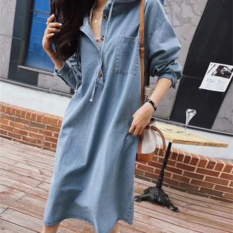 Koreański styl Wiosna 2025 Sukienka dżinsowa z długim rękawem i kapturem Casual Max-Length Jeans Moda damska Szlafrok Odzież damska K6206