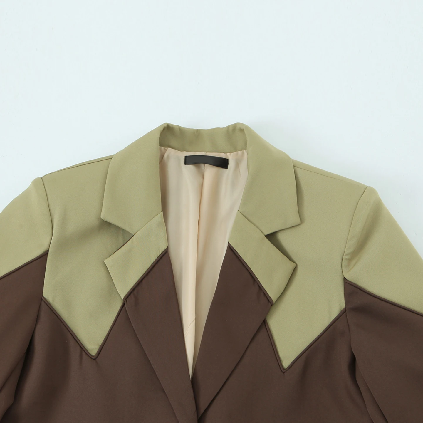 Lässiger langer Sve-Anzug für Damen, Jaet Color Blo Design, pendelfreundliche, faionable Oberbekleidung für die Herbstsaison