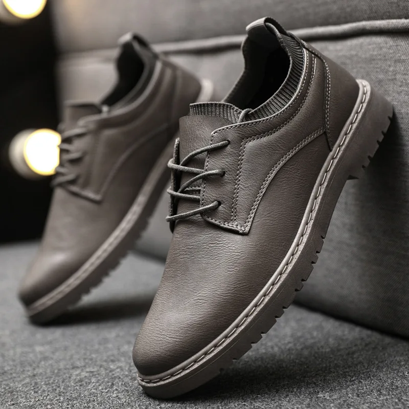 New 2023 Leather Casual Shoes For Men Leather Loafers Shoes Comfortable Anti-Slip Outdoor Slip On Sneakers Fashion Retro Leisure