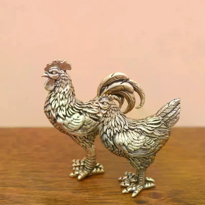 Miniature Bronze Rooster And Hen Figurines, Pure Brass Sculpted Figures, Suitable For Office Desks, Tea Sets, And Pet Crafts.