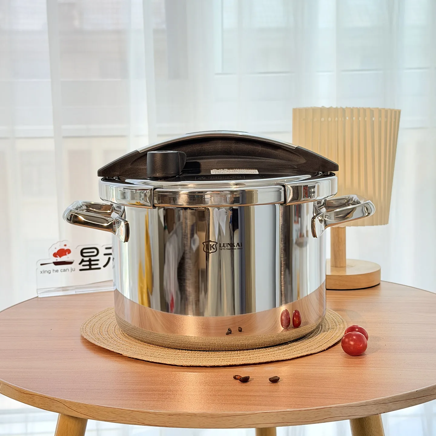 7L Pressure Cooker 120kPa Multifunctional Pressure-Limited Explosion-proof 304 Stainless Steel Pressure Pot