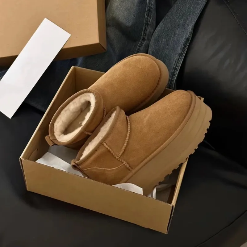 

Designer sheepskin wool integrated thick soled snow boots for women winter new leather round toe and plush thick fur short boots