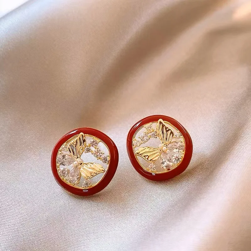 الذهب الأحمر اللون الفراشة أقراط جديدة الفرنسية الرجعية رائعة اللؤلؤ لطيف أقراط المرأة مزاجه مجوهرات عصرية