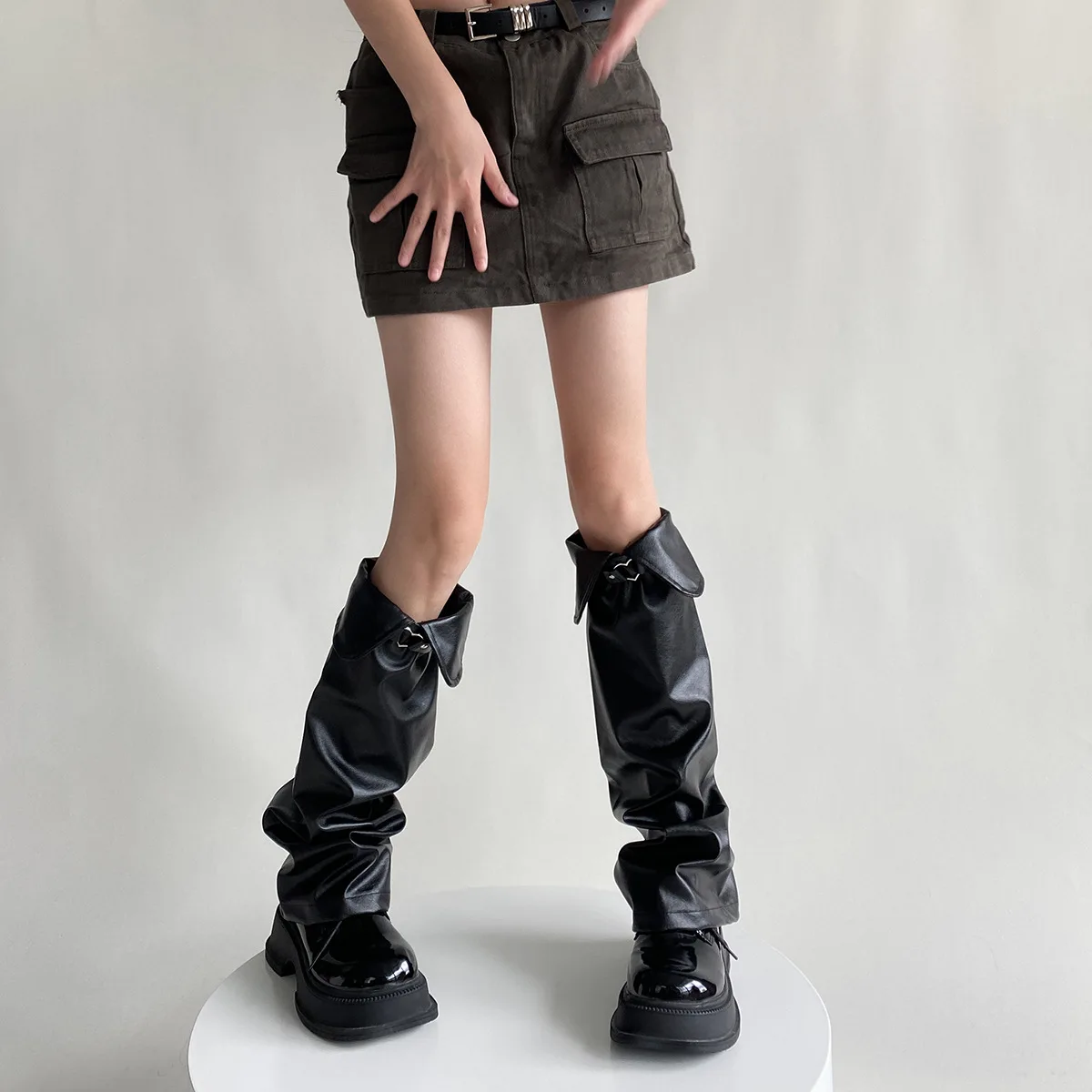 

Y2K Hottie Subculture Punk Rock Leather Collar Tie-on Leg Cover Motorcycle Style Anime Character Cosplay Calf Sock Cover