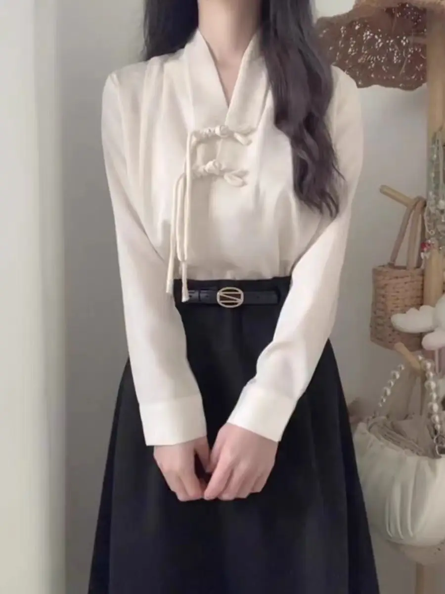 เสื้อแฟชั่นแขนยาว คอวี สไตล์จีน สีขาว สำหรับผู้หญิง ปี 2024 ยอดนิยม