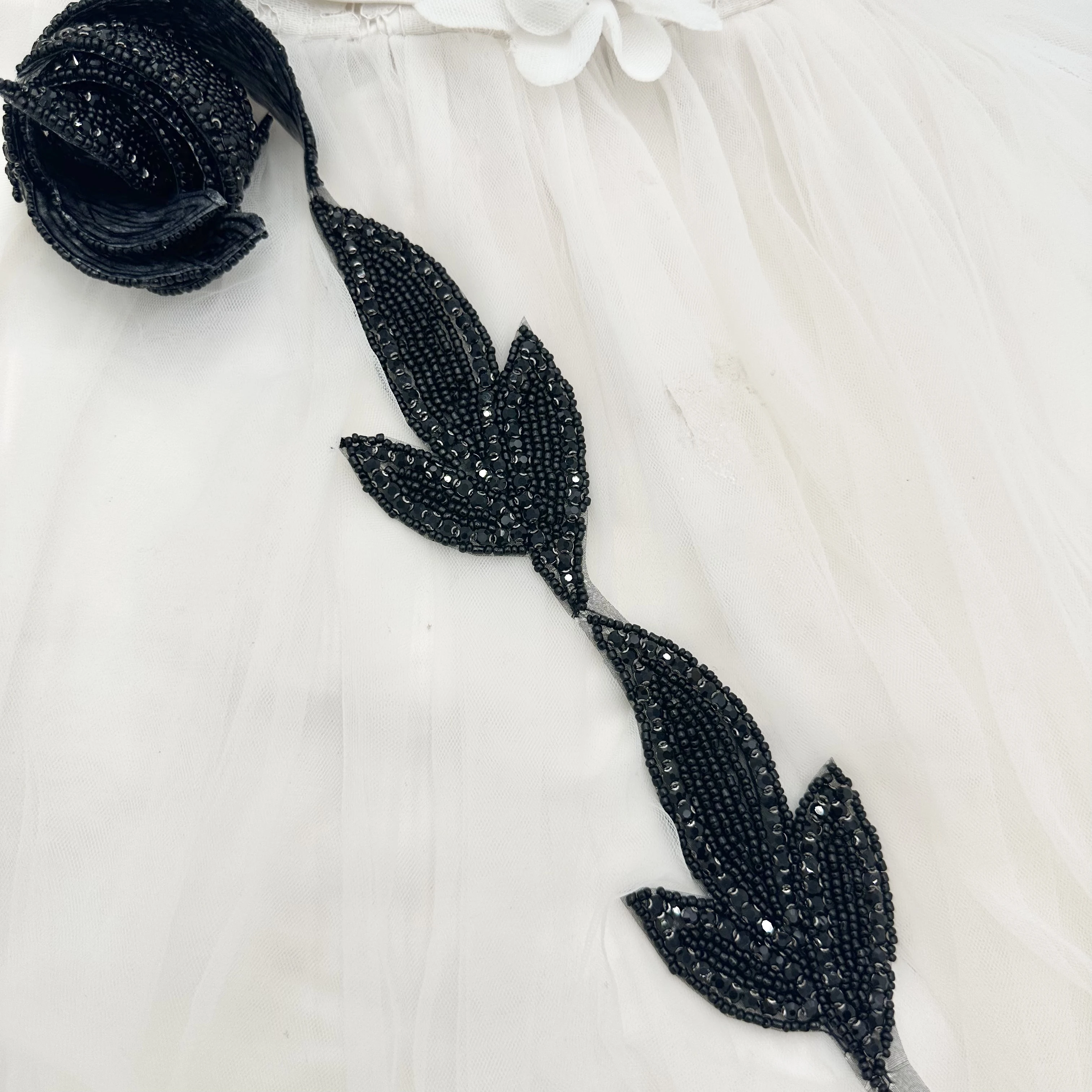 Perles noires en forme de feuille, accessoire de robe de soirée en cristal, bijoux de mode à coudre soi-même pour vêtements de fête et sacs à main