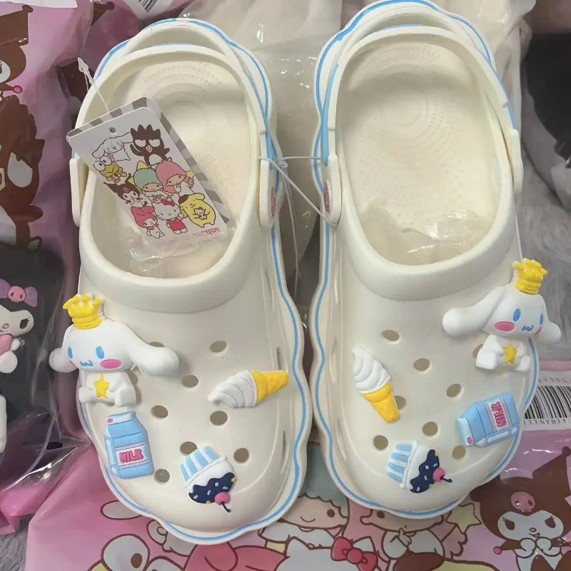 Kawaii Lolita Sanrio Hello Kitty Cave scarpe sandali estivi da donna con tacchi spessi Kuromi Cinnamoroll pantofole Casual femminili