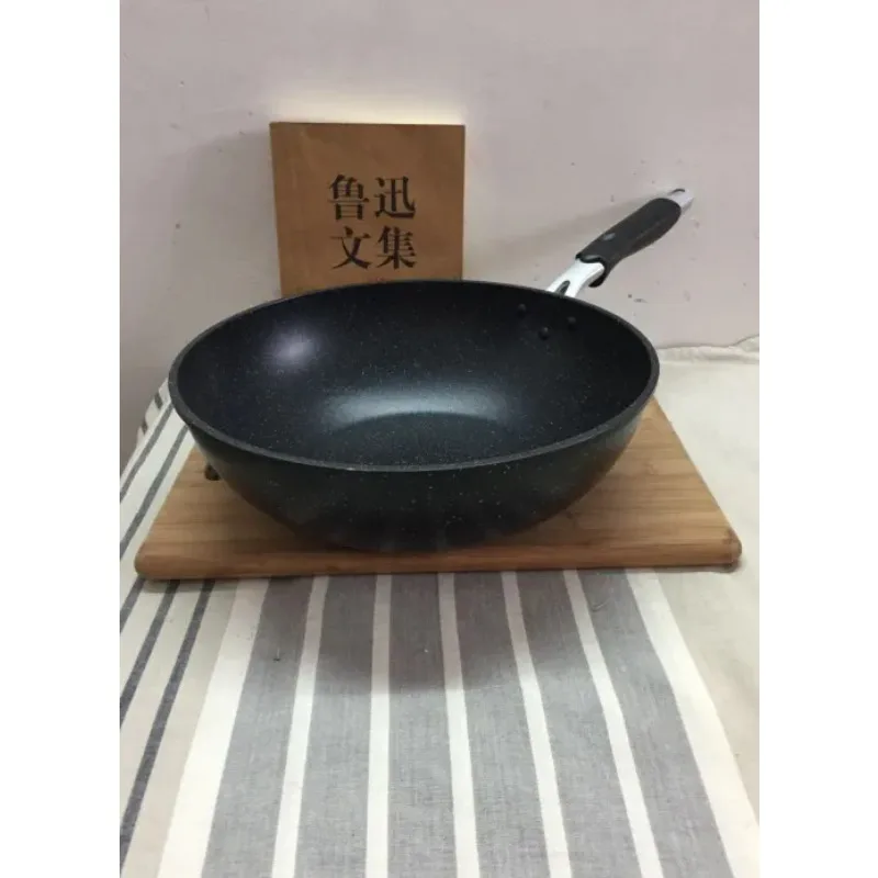 

30cm marble non-stick compound bottom wok, deep stir-fry, induction cooker, gas universal Japanese style household