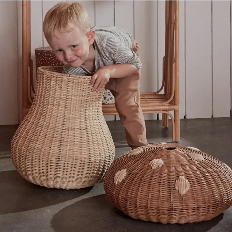 Cesta de almacenamiento en forma de seta tejida de ratán de viento nórdico, cesta de juguetes para niños, cesta multifuncional para ropa sucia para dormitorio