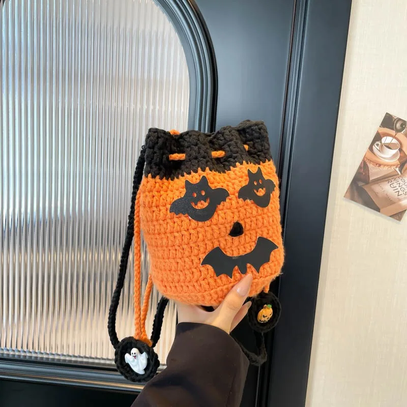 

2024 New Handmade Woven Halloween Fun Style Pumpkin Bun Cartoon Girl Personalized Single Shoulder Crossover Knitted Bag