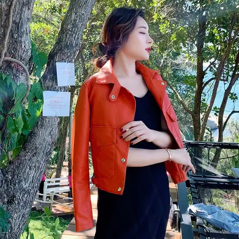 Orange Röd Kort Läderkappa Dam 2024 Ny Mode Dam Motorcykeljacka Vår Höst Lyxig Slagjacka PU Läder Ytterkläder 10 best sales orange jacka för kvinnor - №7