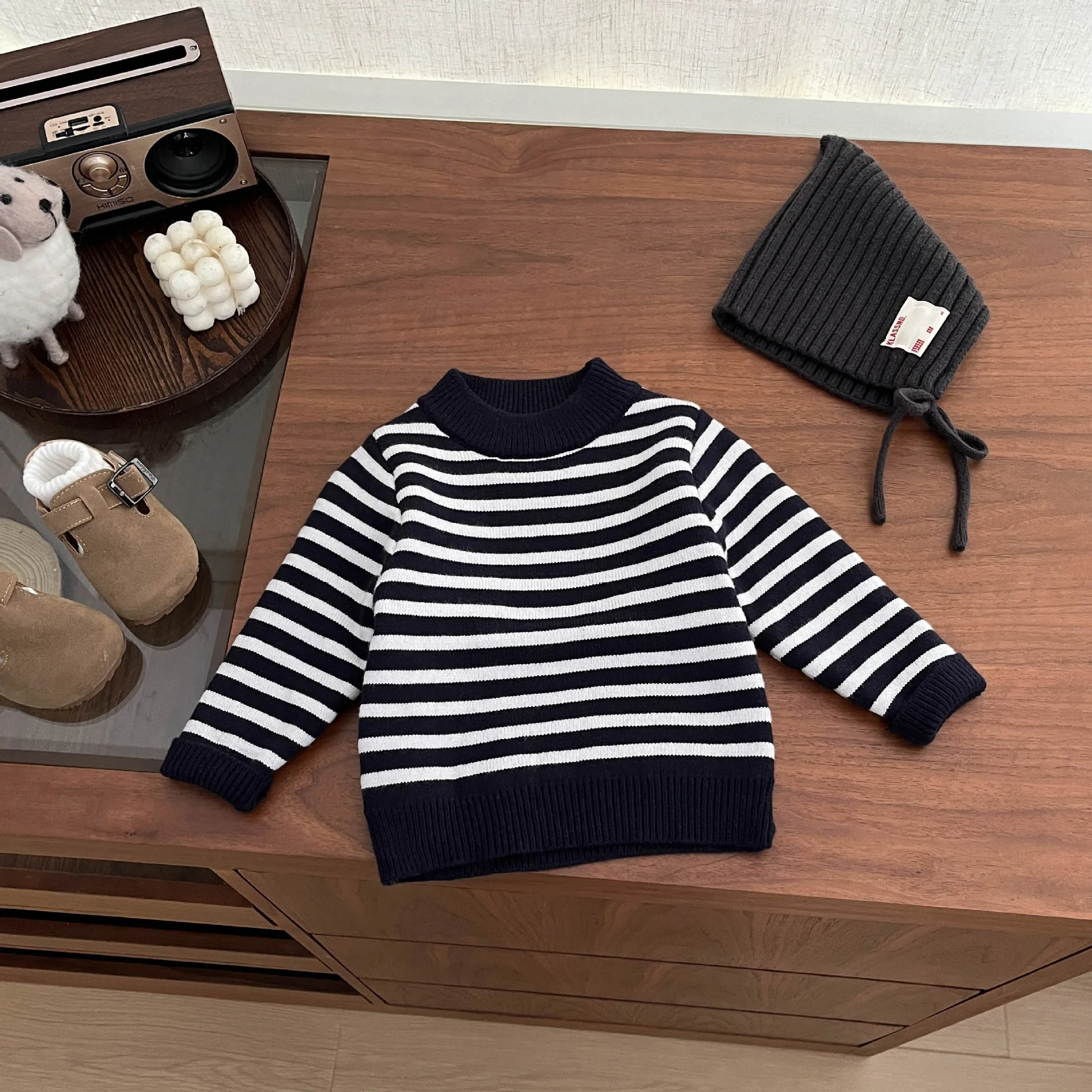 

2025 New Fleece Sweater Winter Wear for Boys and Girls Stylish Striped Thick Knitted Sweater Fleece Warm Clothing