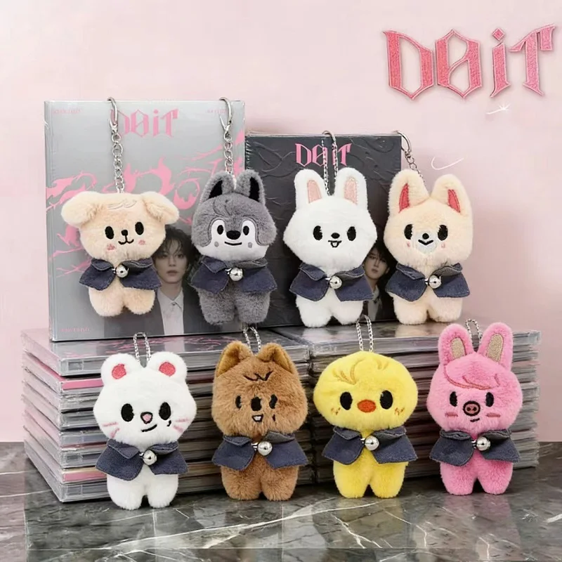 K-pop Stray Kids Peluche Porte-clés Poupée Sac à Dos Pendentif SKZOO Magic Academy Cape Peluche Poupée Pendentif Cadeau d'anniversaire pour Enfants