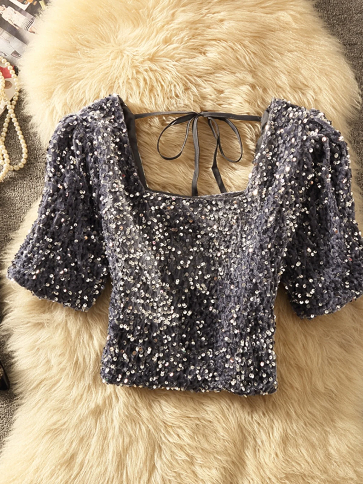 

Trendy European Style Sequin Short Sleeve Top for Women Sexy Square Neck Backless Tie Pullover Sparkly Glitter Cropped Shirt