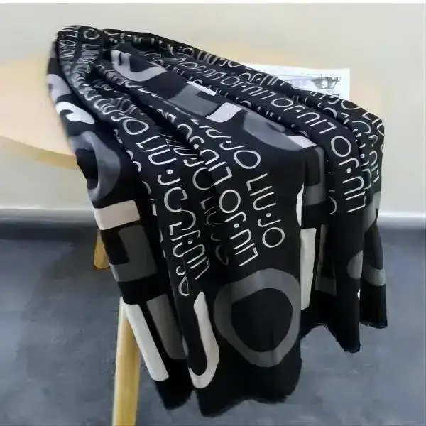 

2024 Hot Italian Luxury Brand Liu Jo Embroidered Printed Beach Sunshade Multi-Functional Scarf Original Single Foreign Trade