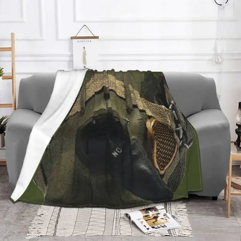 Modern Fighter Pilot Helmet Blankets Warm Flannel Throw Blanket for Bedding Travel Sofa