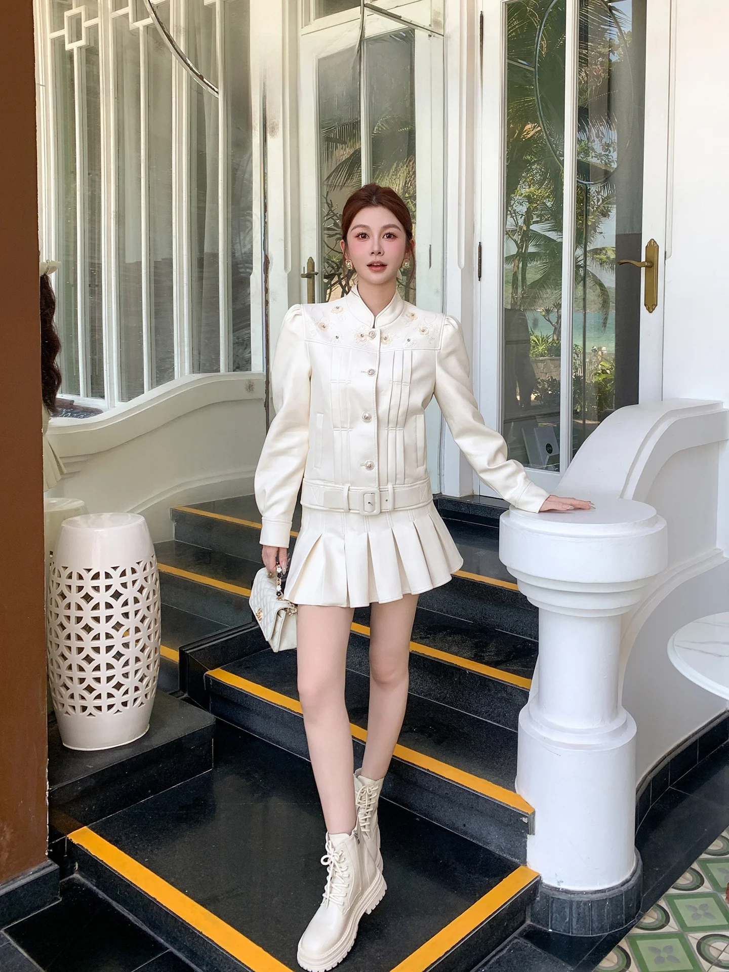 

Azhen Heavy Embroidery ort Leather Jaet with Drill Ele Stitching Design Faionable Women's Spring Outerwear