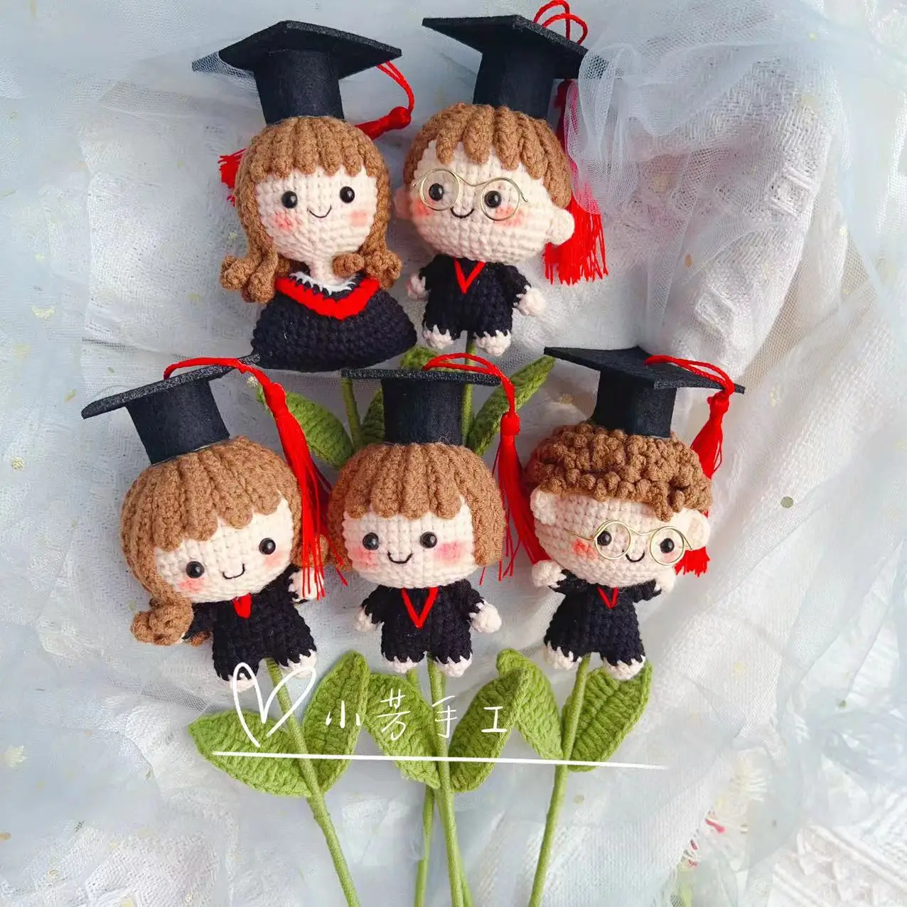 

Handmade aduation Doll Toy Knitted Yarn Doll aduation Gift Doctorate Cap Creative DIY Embroidery Weaving Doll Design