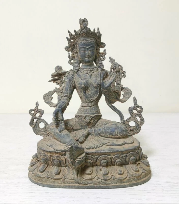 

Antiques green Tara Buddha Figure Bronze Sculpture from Tibet Budda Old Statue