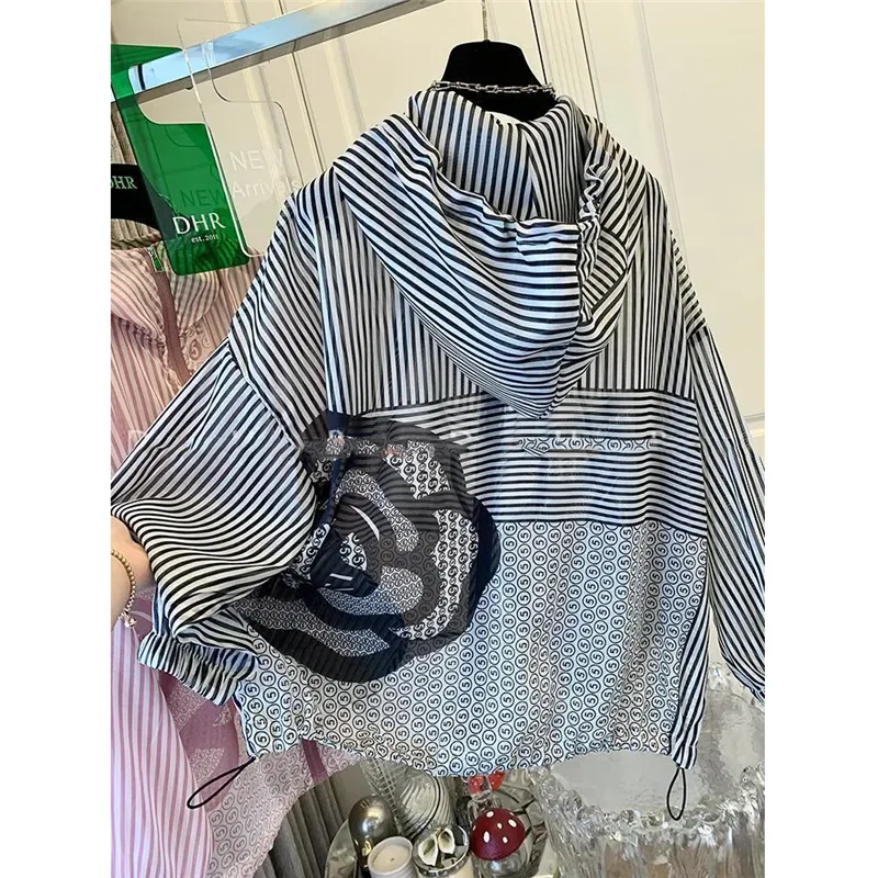 Spring Summer Thin Hooded Sunscreen Shirt Women 2024 New Fashion Loose Casual Tops Stripe Printing Zipper Jacket Female