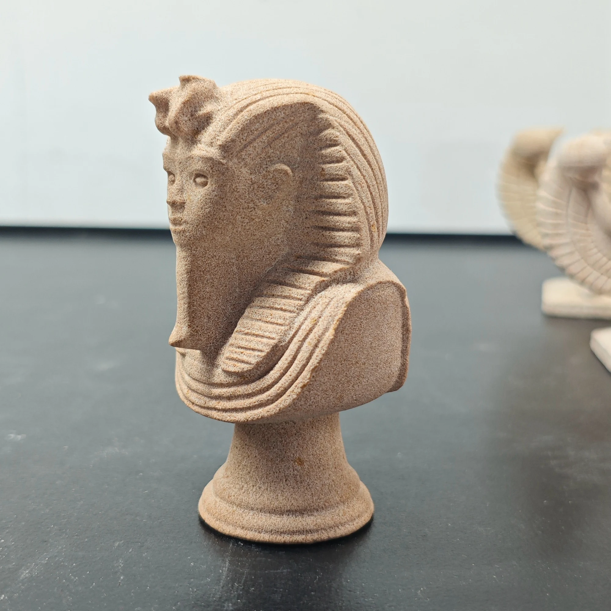 Natural Sandstone Pharaoh Figurine Ancient Egyptian King Tut Bust Statue Home Altar Table Decor Collectible Fine Replica