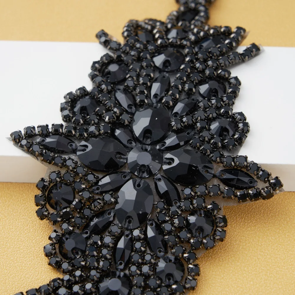 FZD 1 PC Black Rhinestone Applique Flower Patches Iron on/Sew on Wedding Dress Accessories for Clothes Decoration Handmade DIY