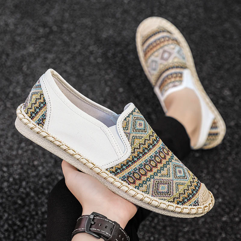 Fashion Ethnic Style Mens Flats Shoes Sneakers Comfort Slip-on Canvas Shoes Men Casual Breathable Loafers Men Summer Espadrilles