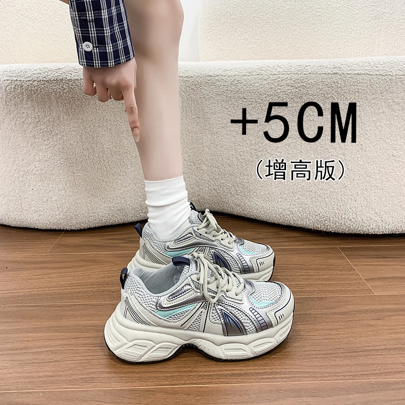 

Sports shoes for women in the spring and autumn of 2026, new super popular and versatile anti slip casual women's shoes, soft so