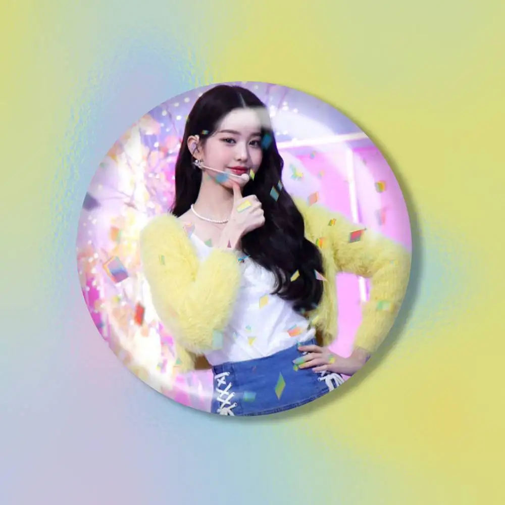 Korean Kpop J-Jo Jang Won-young  Brooch Metal Decorative Brooch Pins for Backpack Clothes Jacket Accessories,Souvenir.