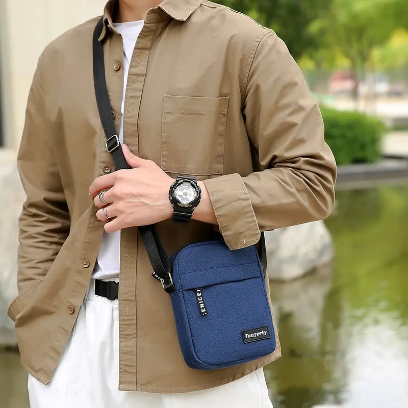 Nylon Shoulder Bag Men Solid Color Messenger Bag Casual Fashion European and American Retro Men Bag