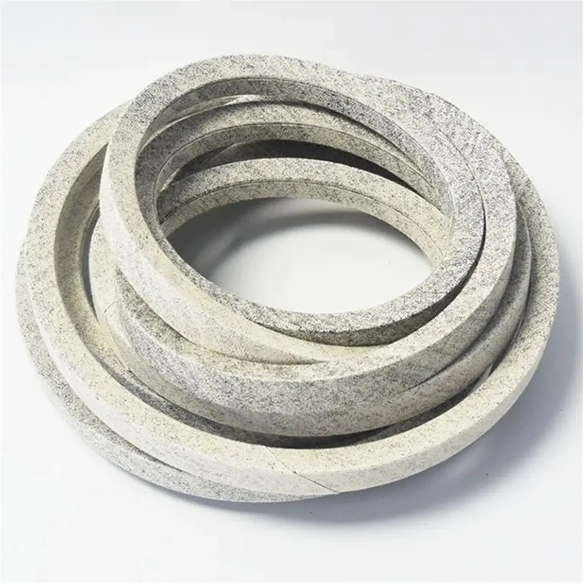 133-4372 Lawn Mower Belt Reinforced Natural Rubber Fits for Toros 75213 75303 75313 75318TA Mower Deck Replacements