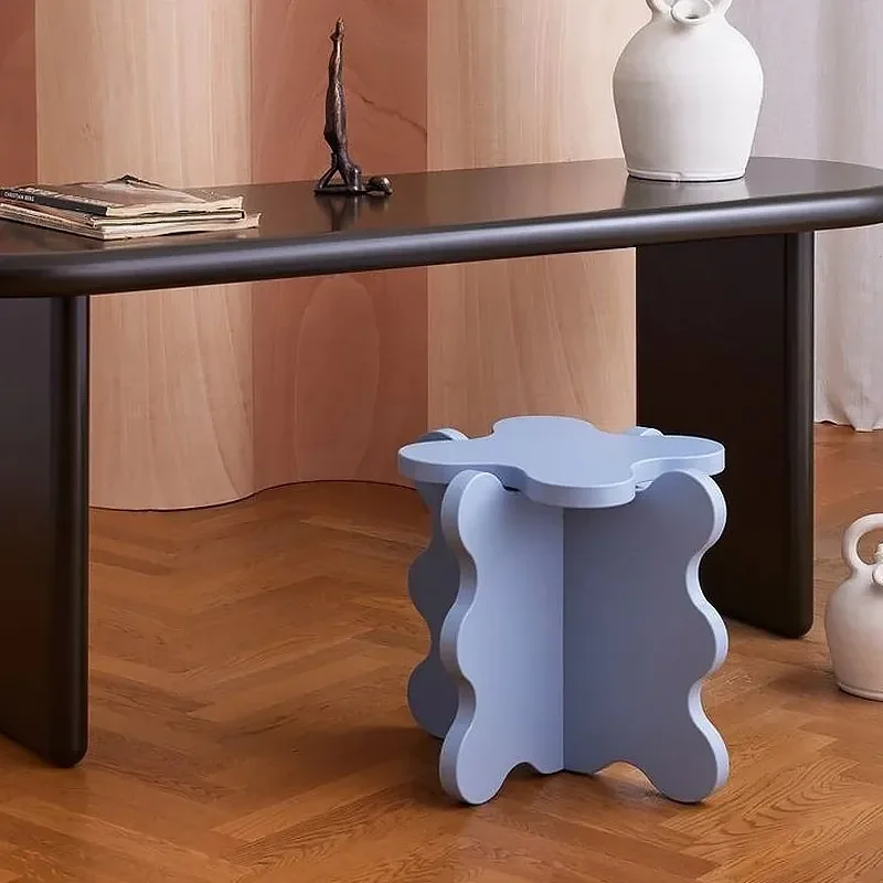 Cartoon petal edge ins Internet celebrity blogger Nordic small coffee table solid wood color  creative photography