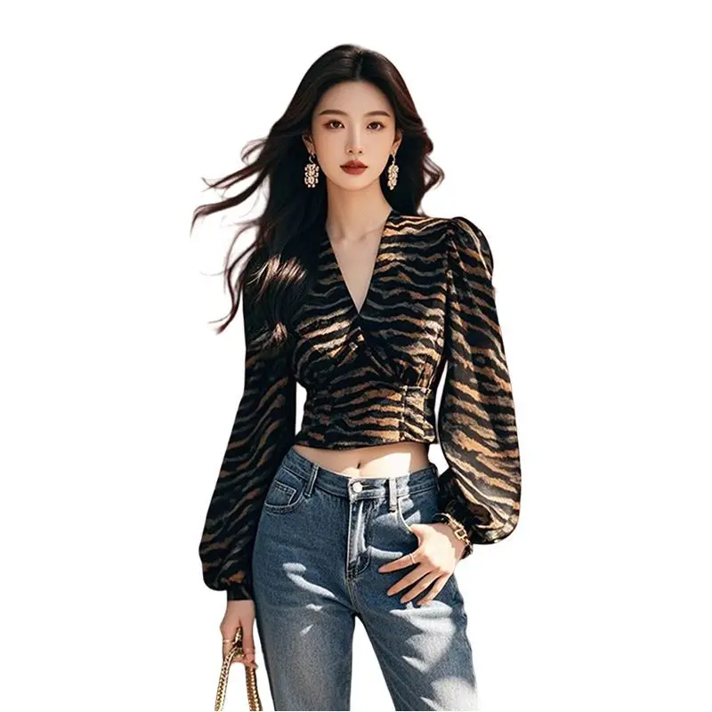 Luxury Woman Blouse 2025 Short Chic Women Blouses Leopard Print V Collar Shirt Sexy Female Pullover Long Sleeve Top for Ladies