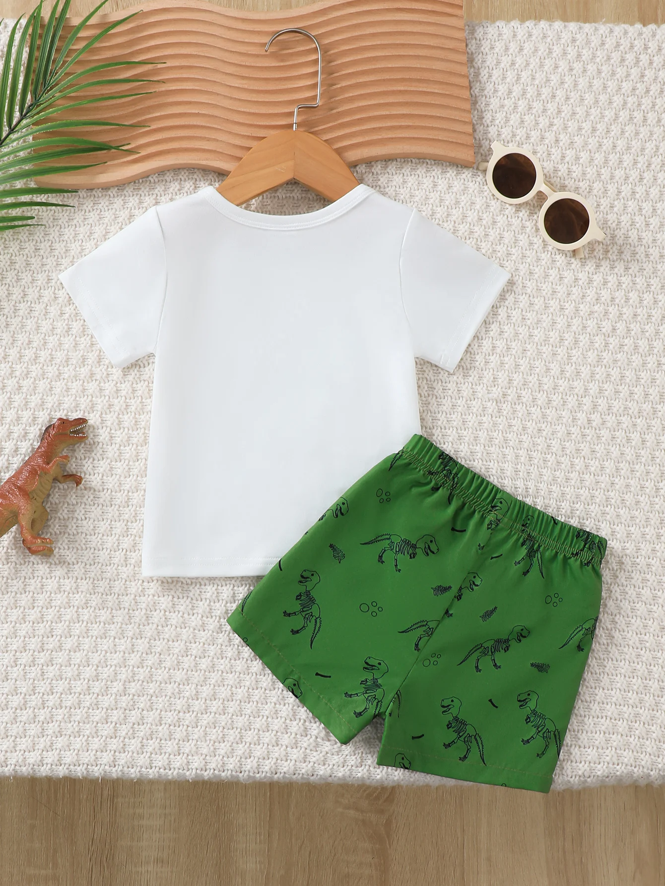 2PCS Fashion Summer Boys' and Children's Set White Dinosaur Printed Short sleeved Top + Loose Shorts Babies for 0-3 Year Old