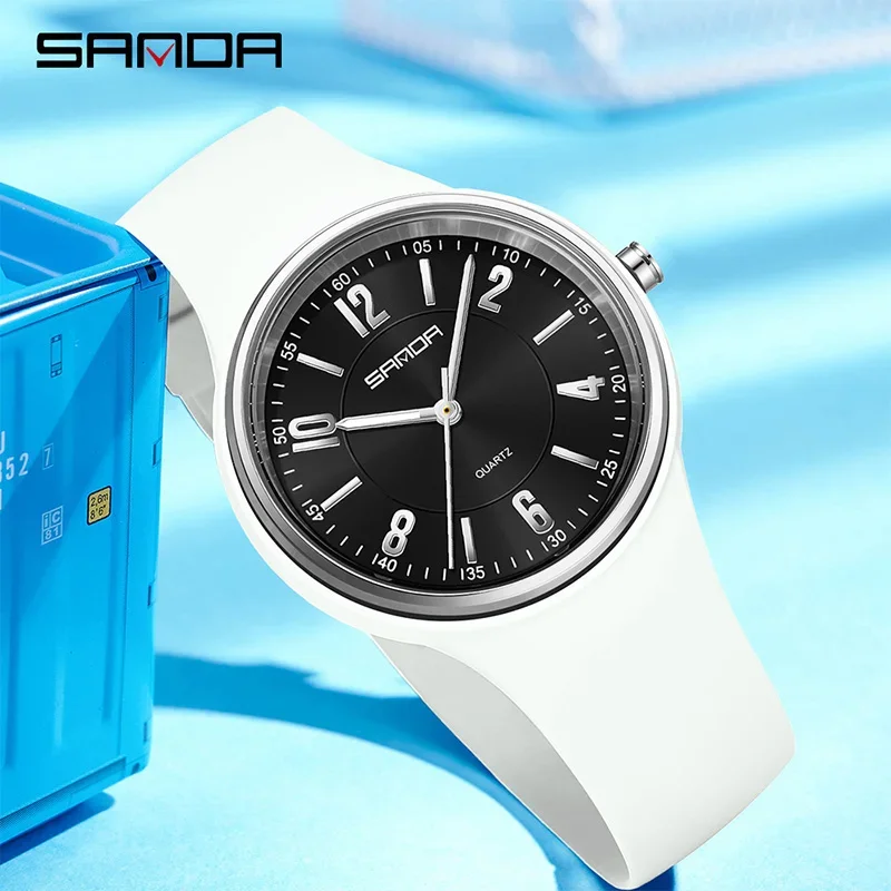 ساعة SANDA Fashion Quartz للرجال والنساء بمينا كبير بسيط مقاوم للماء وخفيف الوزن وعرض مضيء للجنسين هدية ساعة الطالب