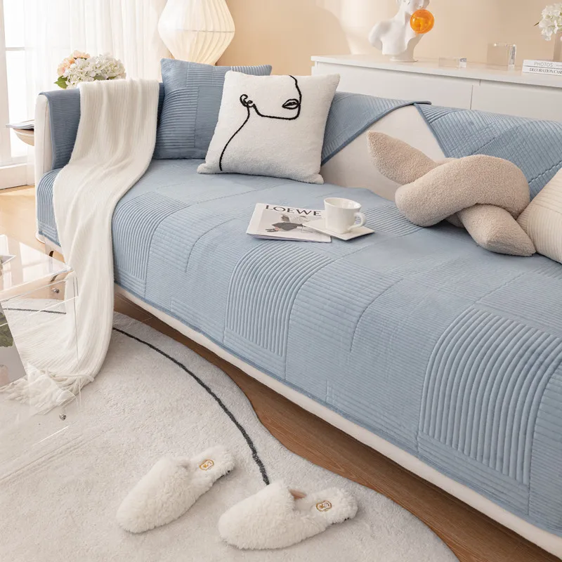 Nordic Soft Flannel Non-slip Sofa Towel Winter Velvet Plush Quilted Sectional Sofa Cover Solid Color Couch Cover for Living Room