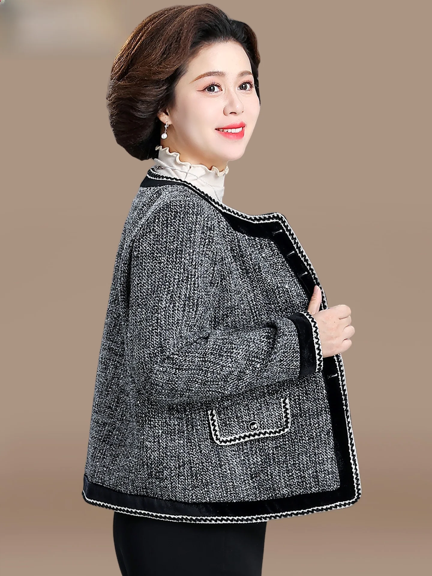 

Женский осенний кардиган Ele Mom в стиле «Маленький аромат», для женщин среднего и старшего возраста, роскошный, свободного кроя, ветрозащитный.