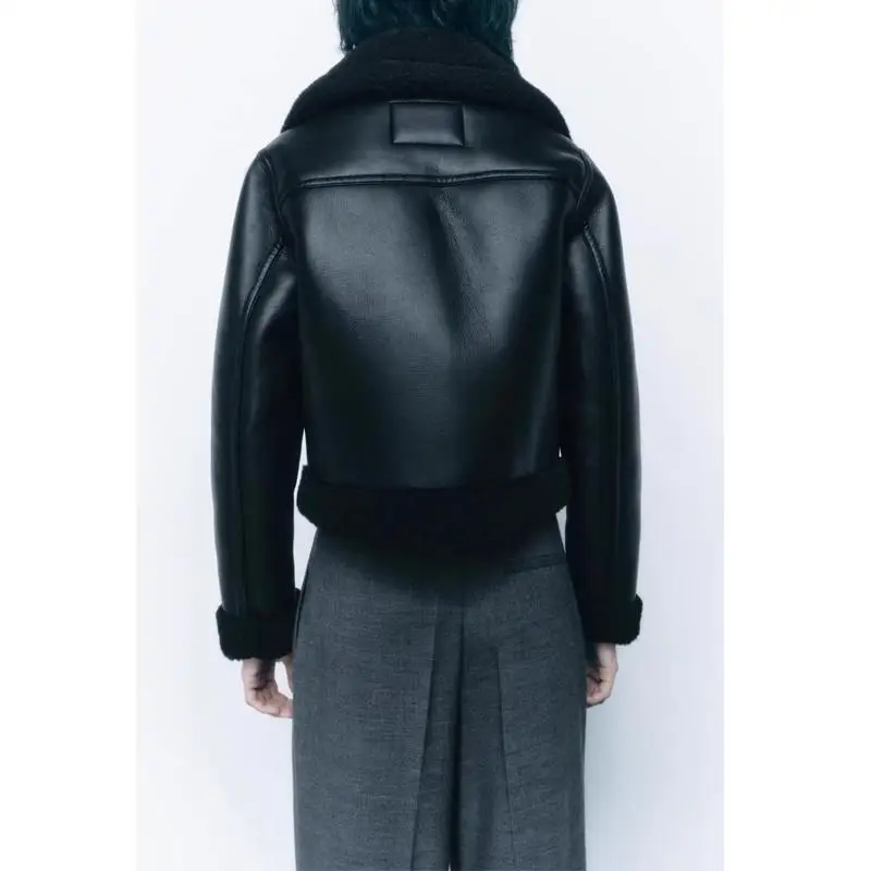 Jaqueta Fena de Couro PU Dupla Face com Gola Alta e Manga Longa, Detalhes em Pele Sintética, Moda Outono Inverno