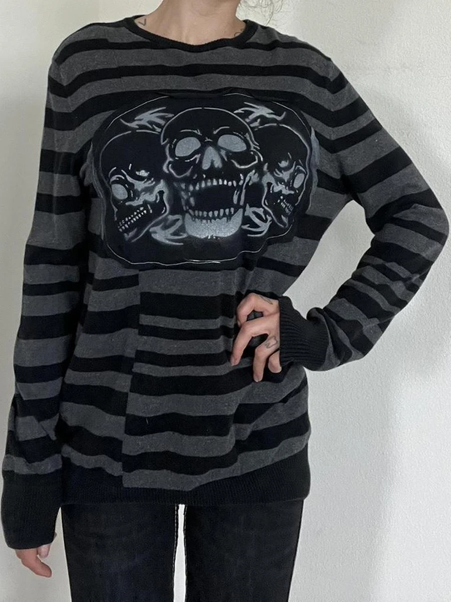 Women’s Stripes T-Shirts Gothic Long Sleeve Round Neck Skull Print Loose Tops Fall Grunge Blouses