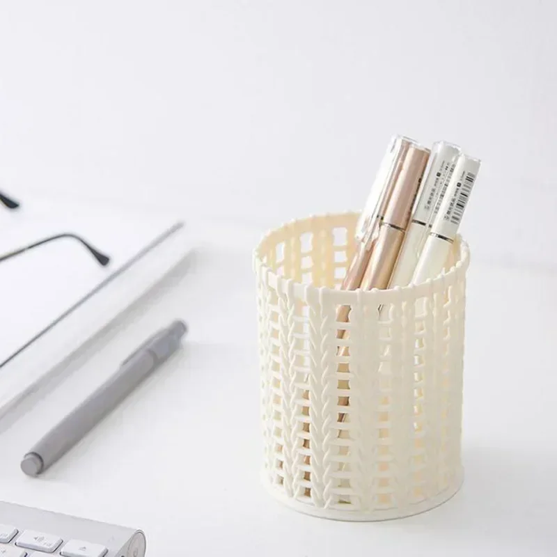 New Office Organizer Desktop Hollow Cylinder Pen Storage Box Pencil Brush Pot Pen Holder Makeup Brush Plastic Container