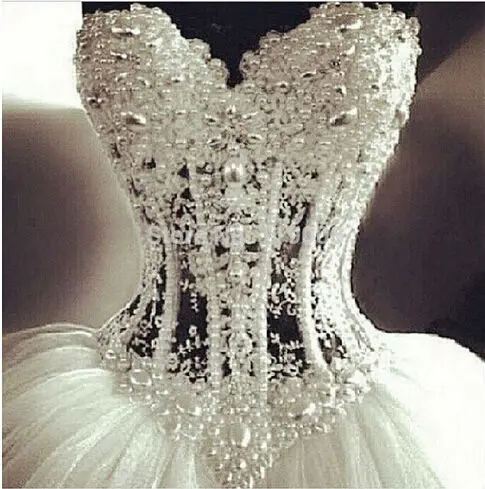 Customized Luxury Sweetheart Customized Beaded Pearls Ballgown Bridal Dresses Puffy Ball Gown Wedding Gowns