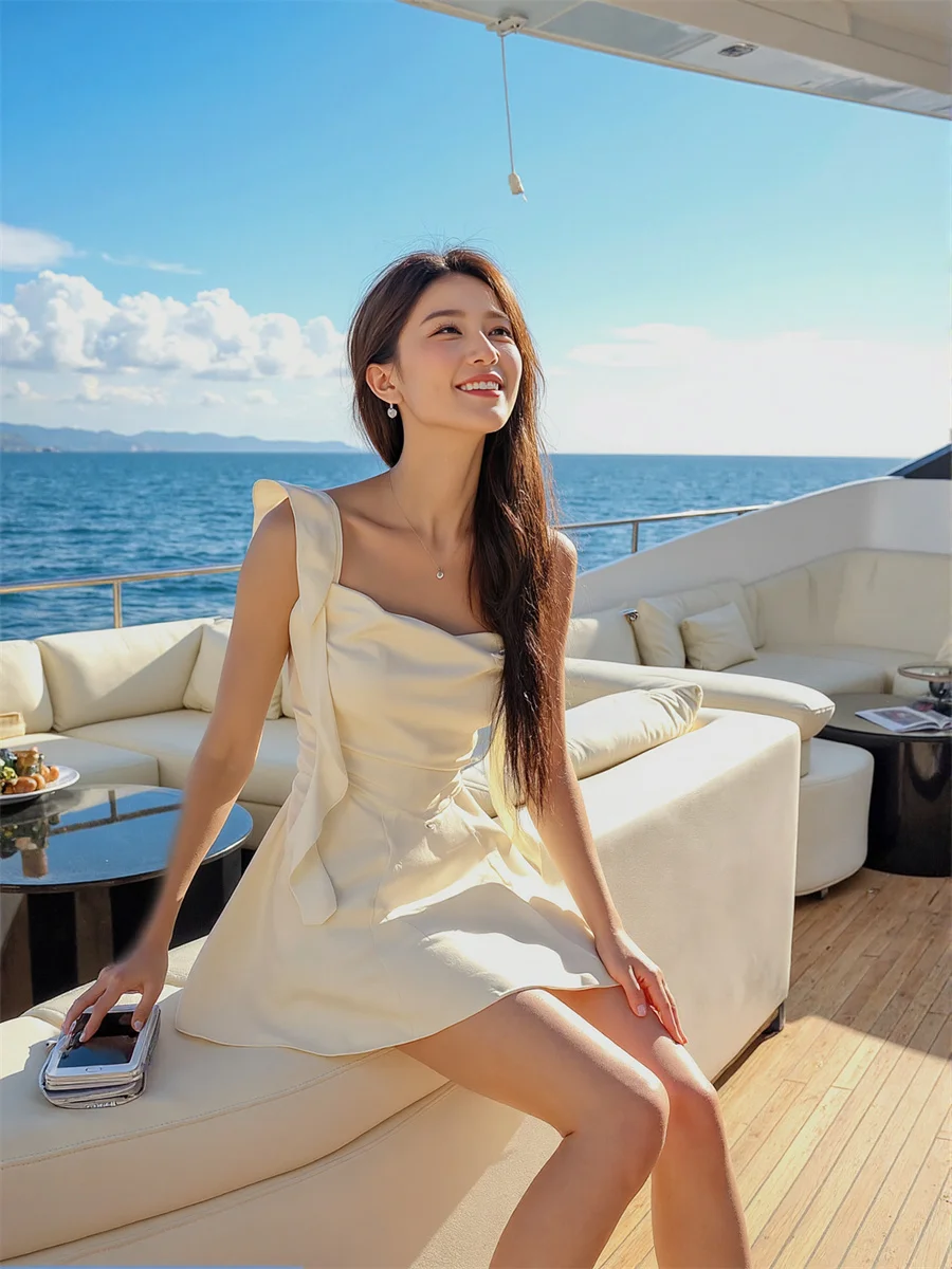 Robe pour femmes Style coréen élégant col carré manches volantes fente latérale fente haute fente fendue découpe découpe creuse