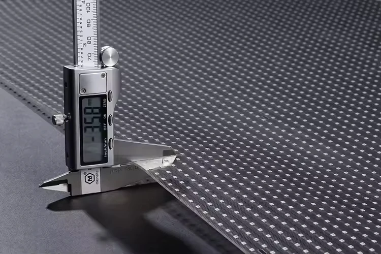 Installazione semplice display per finestre Super HD per interni ecran display trasparente pellicola led trasparente