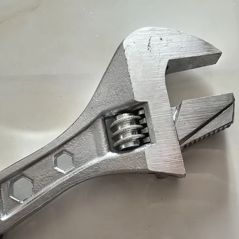 Universal Movable Wrench Multi-function Adjustable Spanner Remove Screw Repair Large Opening Wrench Workshop Hardware Tools