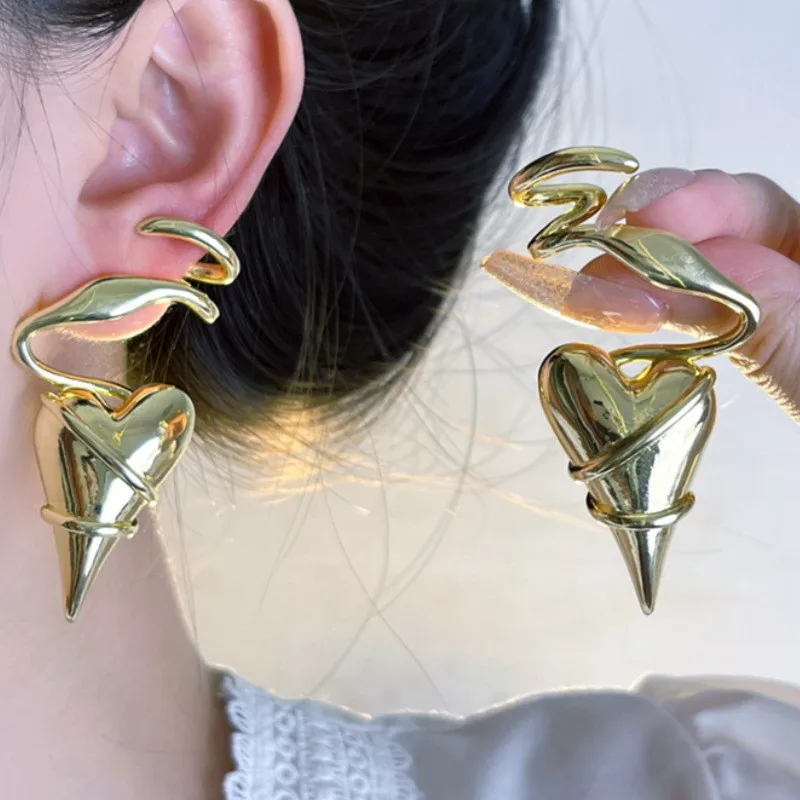 

Metal Geometric Lines Wrap Heart Shaped Earrings for Women European and American Personality Unique Party Jewelry Gifts
