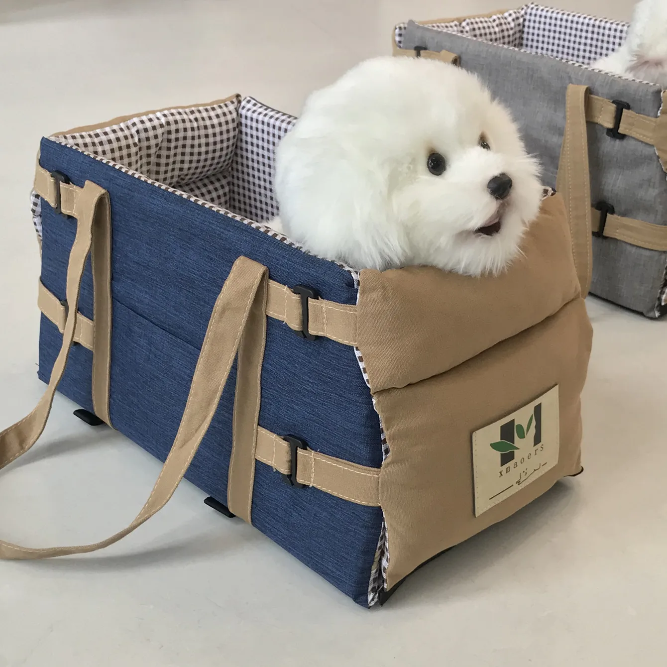 Dog Car Seat Cat Carrier- Dog Car Seat on Car Armrest Travel Bags for Cats Dogs with Carrying Strap Dog Car Console Carrier with