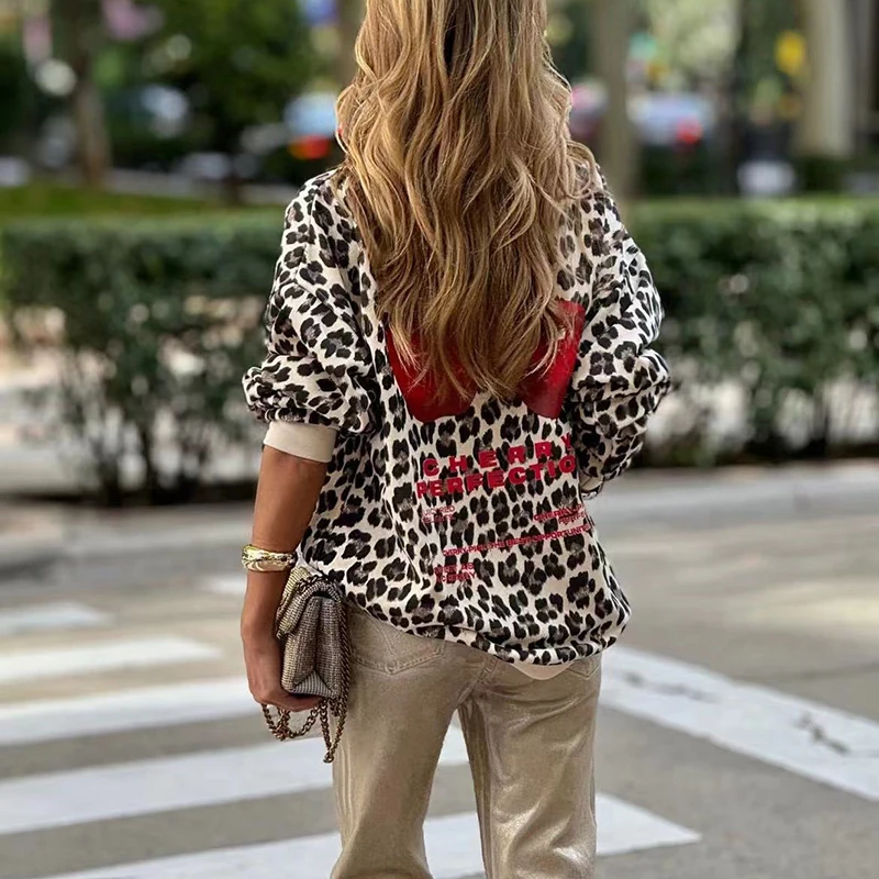 Women Leopard Print Sweatshirts 2024 Fashion Vintage O-neck Casual Long Sleeve Harajuku Pullover Loose Temperament New Pullover