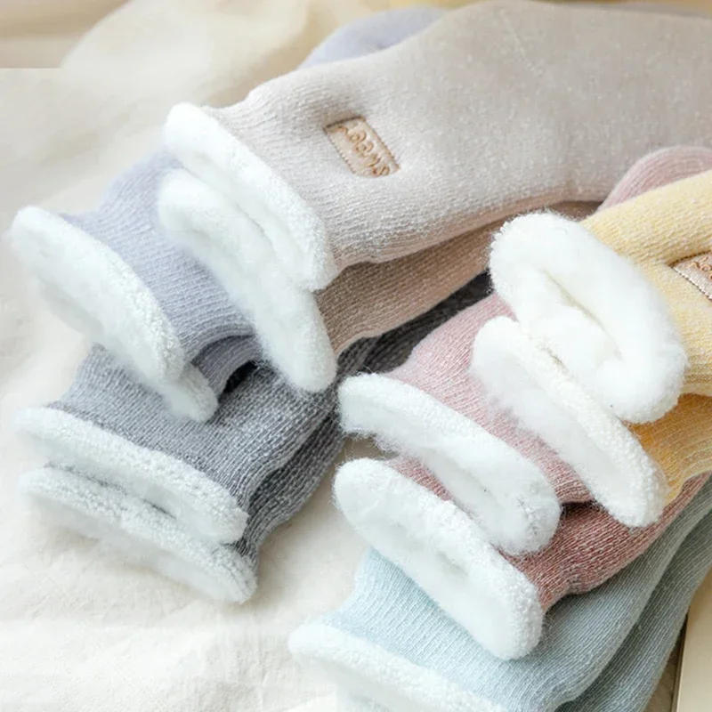 Chaussettes mi-tube épaisses en laine de cachemire pour femmes, chaussettes longues thermiques, chaussettes décontractées, coton chaud, document solide, dame, filles, hiver